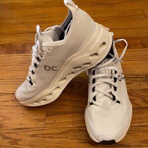 Cloudsurfer Max Womens Wide 9 - Worn once